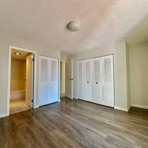 Amazing 1bed/1bath condo - Photo 2