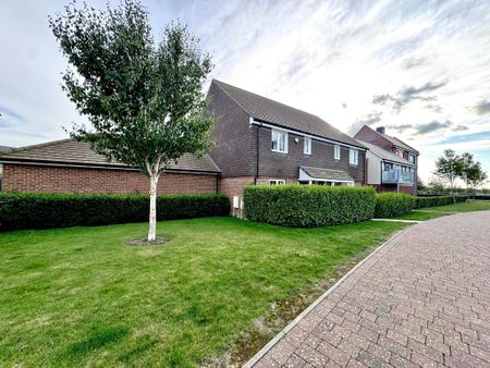3 bedroom semi-detached house to rent - Photo 3