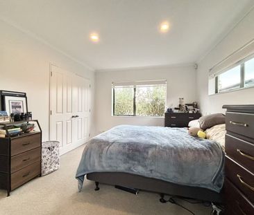 Professional Family Home for Lease in Westgate, Auckland - Photo 3