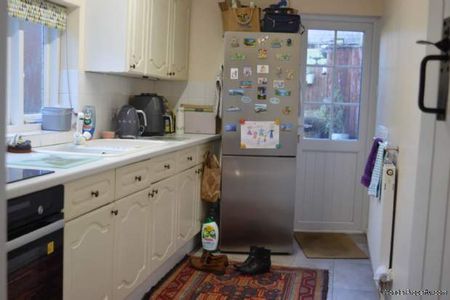 2 bedroom property to rent in Hungerford - Photo 2