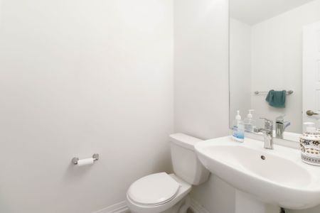 For Lease - 122 Granville Crescent, Haldimand, Ontario - Photo 3