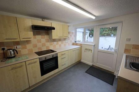 Holmbush Road, St Austell, PL25 - Photo 2