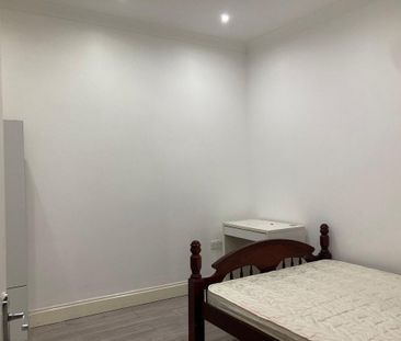 2 bedroom house share to rent - Photo 5