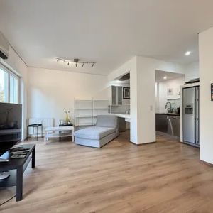 + MÖBLIERTE 2-ZIMMER-WOHNUNG AM OPERNRING + KLIMA + SOFORT VERFÜGBAR + - Foto 1