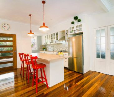 Space, Security & Family Comfort in Silkstone!! - Photo 4