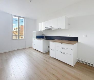 Location Appartement 3 pièces 68m² AGEN 47000 - Photo 3