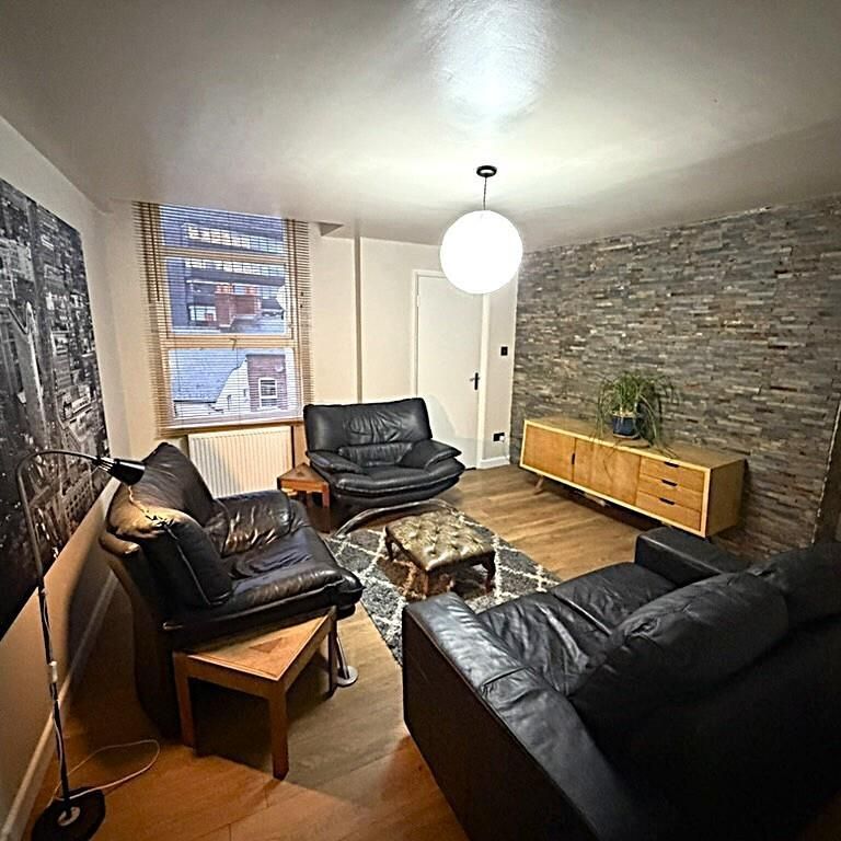 3 bedroom apartment to rent - Photo 1