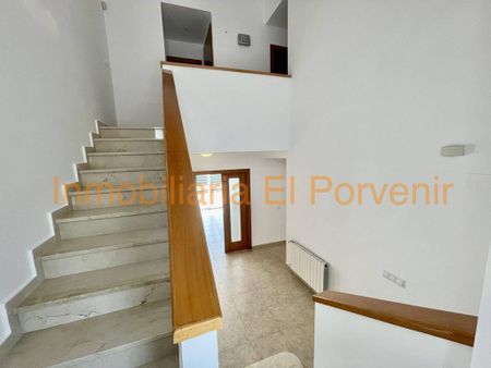 4 room luxury Detached House for rent in Torrent, Spain - Photo 3