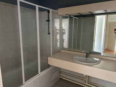 Appartement 4 pièces – CALUIRE ET CUIRE - Photo 3