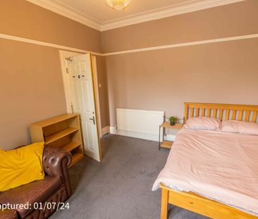 115 Lawrence Street - Photo 2