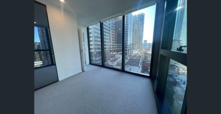 One Bedroom Apartment in heart of CBD - Photo 3