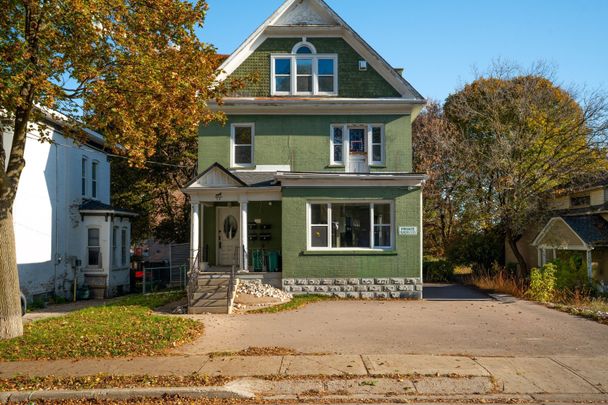 For Lease - 98 Church Street Unit# Unit D (Upper), Kitchener, Ontario - Photo 1