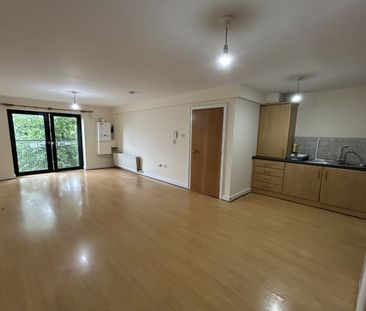 Flat 2, 2 Quay Gate, 19 Station Street, Belfast, BT3 9DA - Photo 3