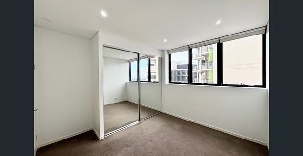 ONE BEDROOM APARTMENT WITH PARKING AT PRIME LOCATION IN REDFERN - Photo 1