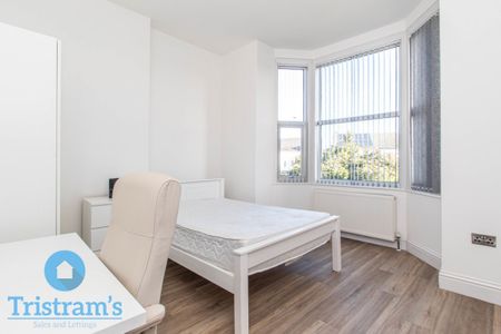 2 bed Apartment for Rent - Photo 3