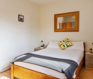 3 Bed Maisonette, Tyers Estate, SE1 - Photo 5