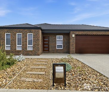 Perfect Family Living in a Prime Arnolds Creek Location - Photo 1