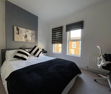 21 London Street, Belfast, BT6 8EN - Photo 4