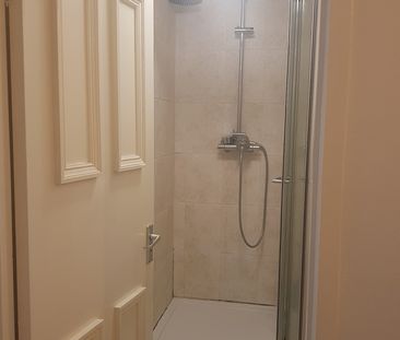 Room in a Shared House, London, SE17 - Photo 1