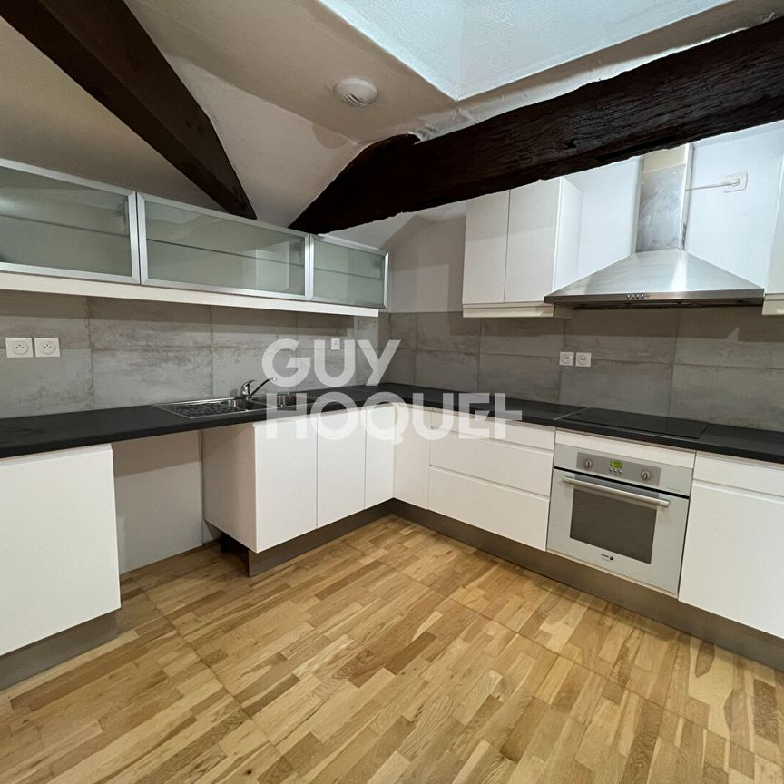 Appartement T3 - rénové à proximité des commodités - Photo 1
