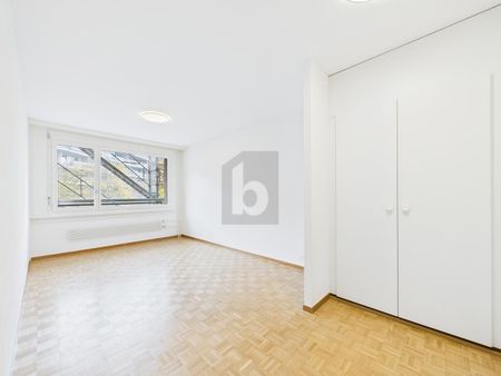 LUMINEUX AVEC BALCON ET PROCHE DE O.I - Foto 2