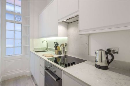 Beautifully presented refurbished one bedroom apartment in the heart of Mayfair. - Photo 4