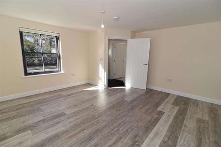 Bury Road, Thetford, IP24 - Photo 2