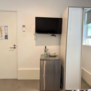 Private Room Walk to North Sydney Station and Greenwood Plaza in 8 Min - Photo 2