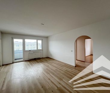 HAID - gut aufgeteilte 4-Zimmer Wohnung mit Balkon - ab sofort bezi... - Photo 1
