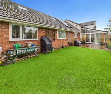 3 Bedroom Semi-Detached House for Rent - Photo 1