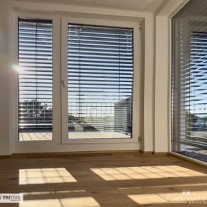 ERSTBEZUG 2026 | Lichtdurchflutete 3-Zimmer-Dachgeschosswohnung mit Terrasse, Klimaanlage und hochwertiger Ausstattung in 1220 Wien - Photo 3