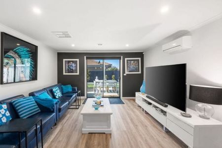 FOUR BEDROOM HOME - Photo 3