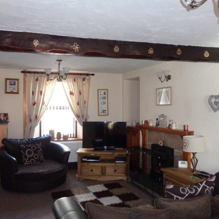 2 bedroom property to rent - Photo 1