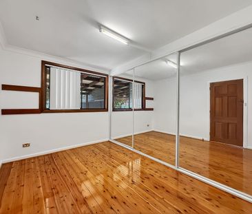 Spacious Four Bedroom Family Home in Bass Hill - Photo 6