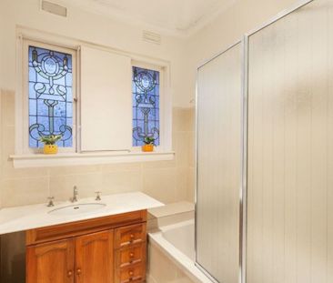 3 Bedroom Family Home - Convenient Location! - Photo 6