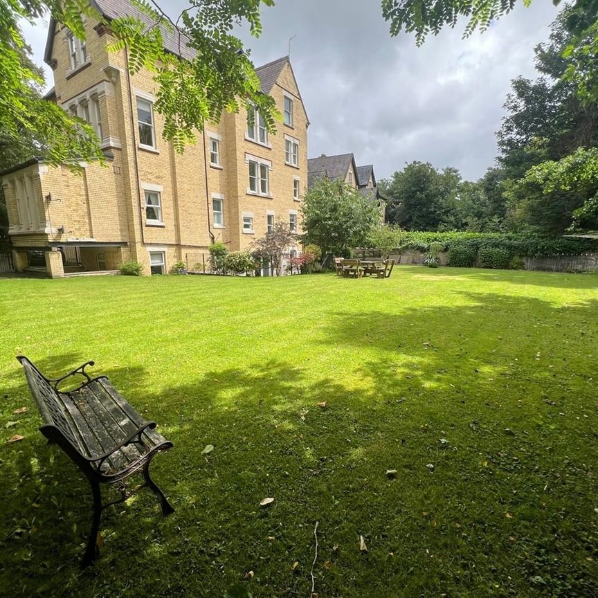 2 Bed Flat, Livingston Drive South, L17 - Photo 1