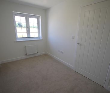 3 Bedroom House To Rent - Photo 2