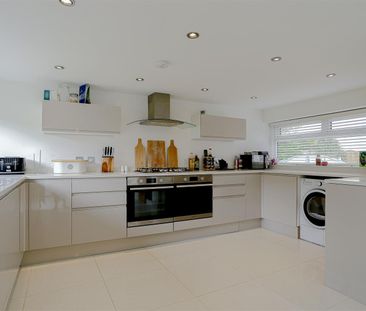 Glencarron Close, Hoddlesden - Photo 6