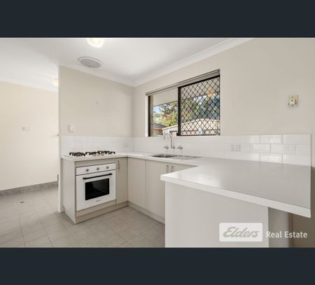 6 Kopai Crescent, Waikiki, WA 6169 - Photo 4