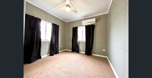 A lovely rare 2 bedroom house with modern kitchen and all essentials - Photo 1