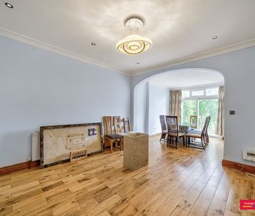 Neeld Crescent, London, NW4 - Photo 2