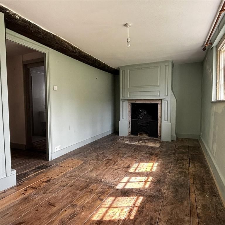 3 bedroom end of terrace house to rent - Photo 1