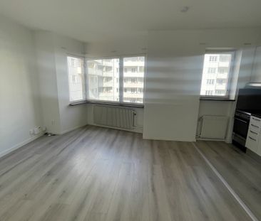 Nedre Torekällgatan, Södertälje - Photo 1