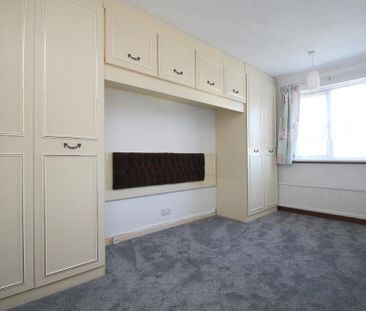4 bedroom townhouse to rent - Photo 3
