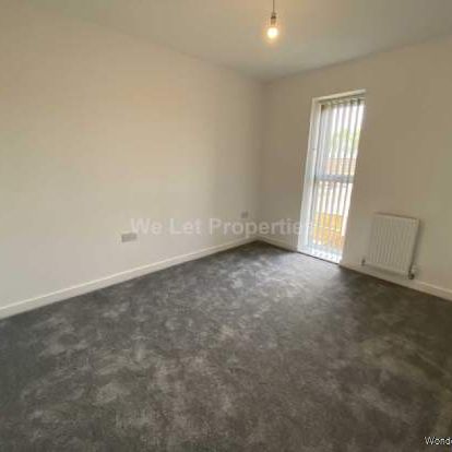 3 bedroom property to rent in Salford - Photo 1