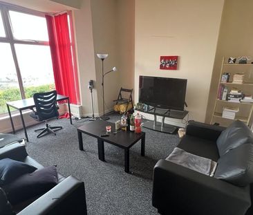 2 bedroom house share to rent - Photo 1