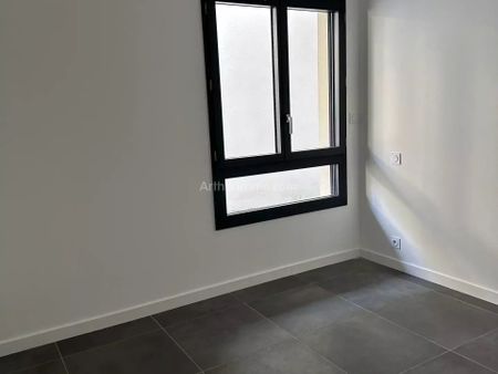 Location Appartement 3 pièces 62 m2 à Ajaccio - Photo 4