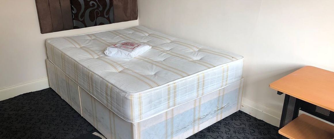 Studio Flat, Sir Harrys Road, B5 - Photo 1