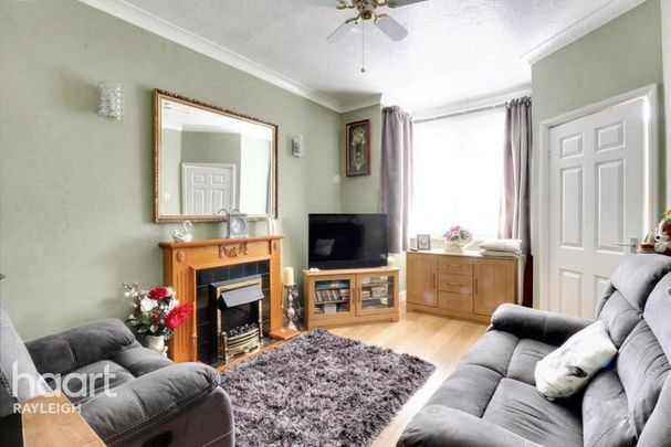 2 bedroom bungalow to rent - Photo 1