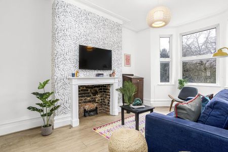 2 bedroom serviced apartment to rent - Photo 5